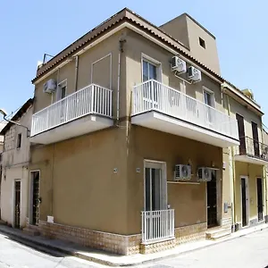  Casa vacanze Sikelia House